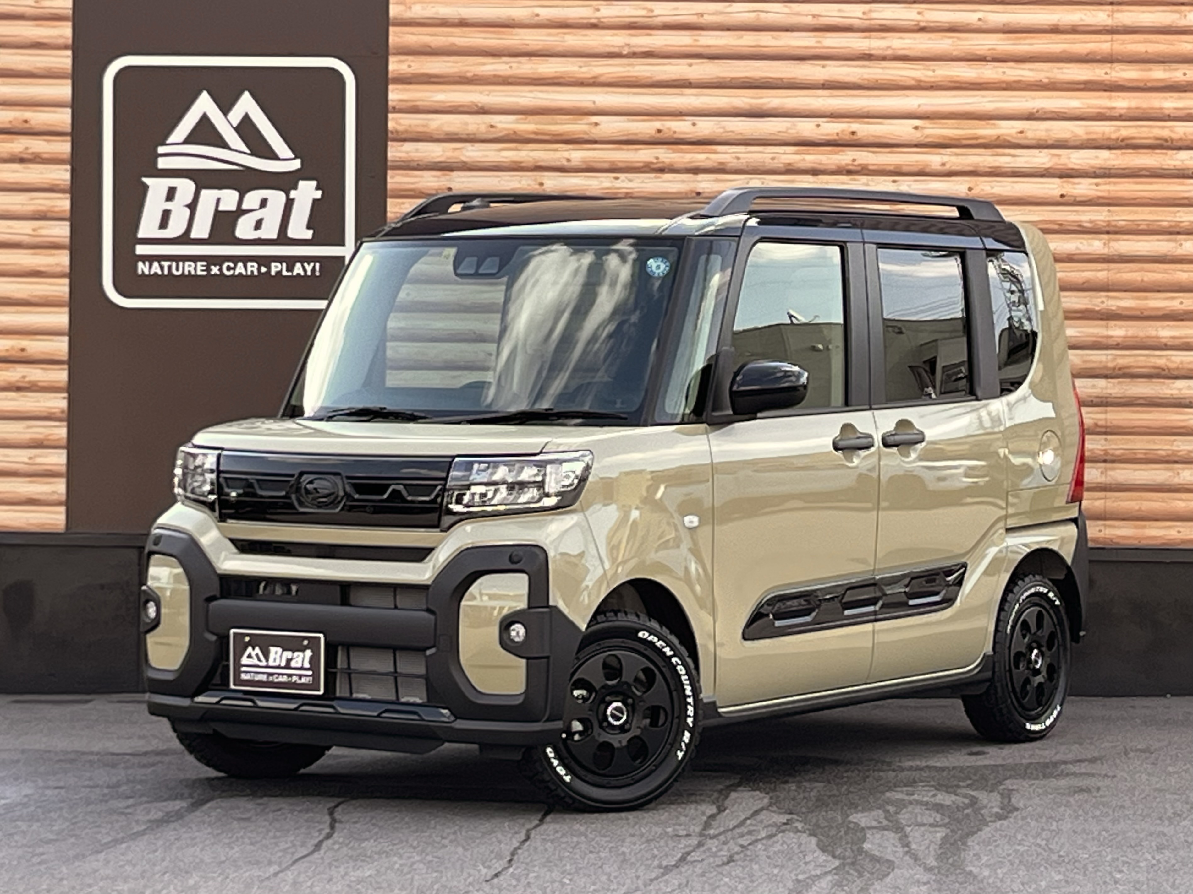 ①エべレスター　タントファンクロス新車外し 新品 ダイハツタントファンクロス 新車外し